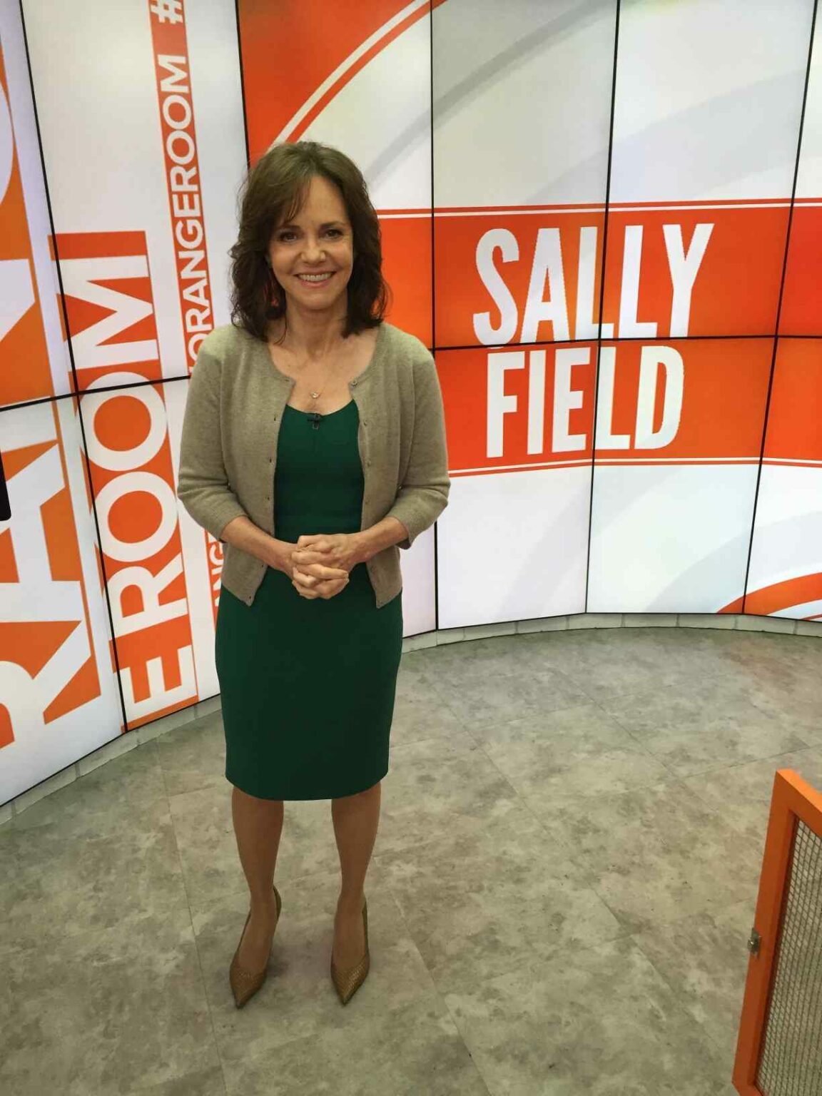 Sally Field Measurements Bio Height Weight Shoe And Bra Size