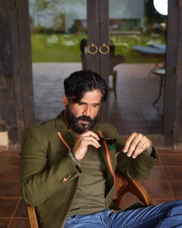 This image has an empty alt attribute; its file name is Suniel-Shetty-7-640x800.webp