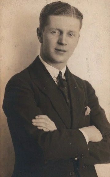 Gavin Muir