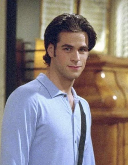 Eddie Cahill