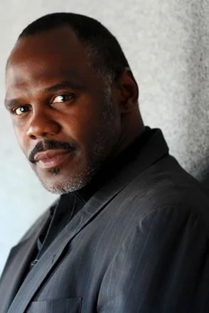 Michael Bentt