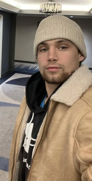 Vanoye William Aikens