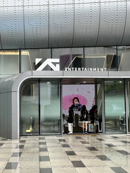 YG