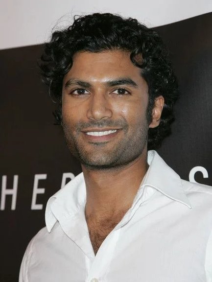Sendhil Ramamurthy
