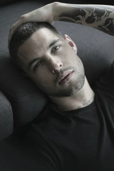 Victor Nuñez
