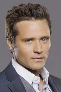 Seamus Dever